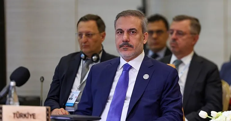 Bakan Fidan Refah Sınır Kapısı’nda: Gazze’de çok ciddi ilaç ve tıbbi malzeme eksikliği var