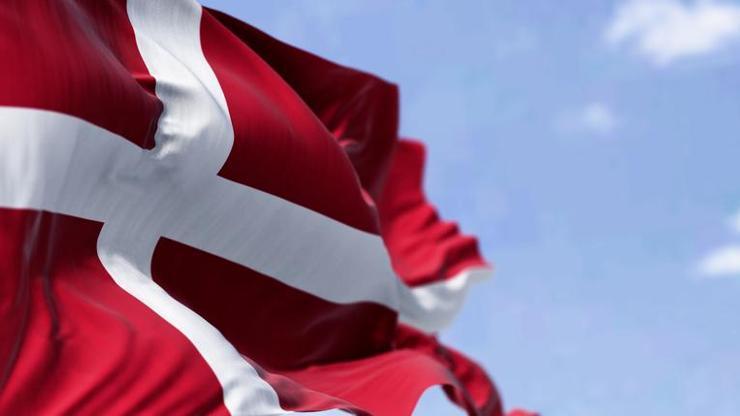 Danimarka Bayrağı Anlamı Nedir? Danimarka Bayrağı Nasıl Oluştu, Renkleri Ne Anlama Geliyor?