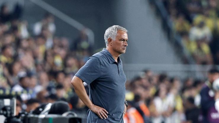 Jose Mourinho: Amrabat konusunda maç öncesi bilgi vermediler