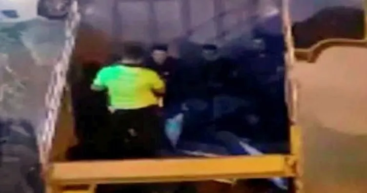 Kamyonet kasasında 7 kaçak göçmen yakalandı