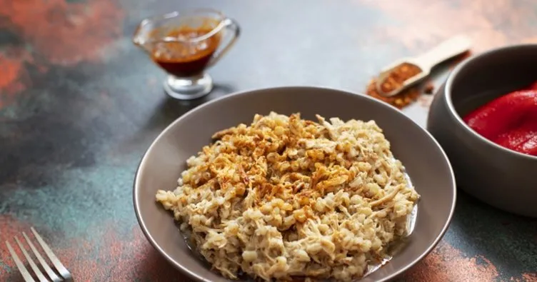 Keşkeğin Yanına Ne Gider? Tavuklu Keşkeğin Yanına Hangi Yemek Yakışır?