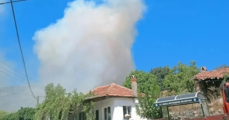 Muğla’daki yangına havadan yoğun müdahale