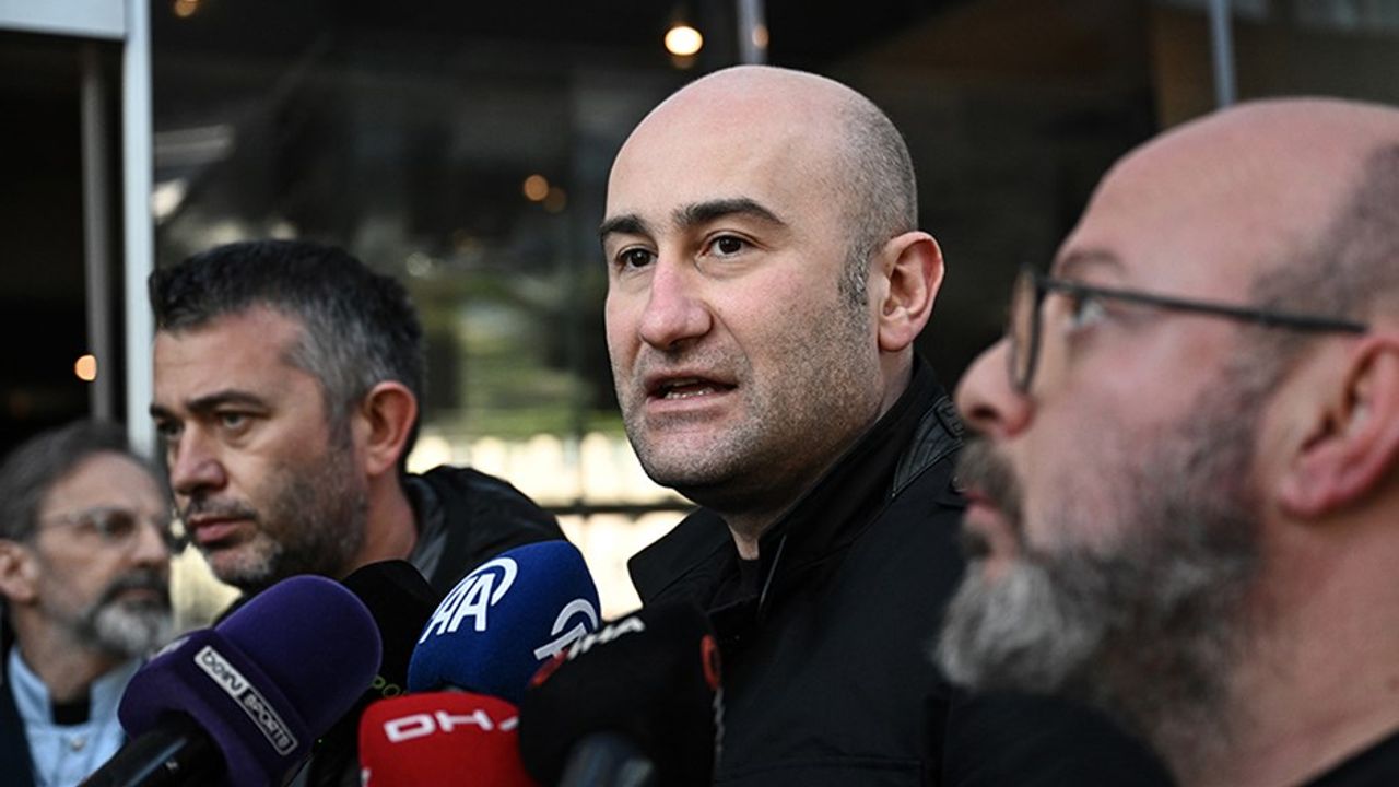 Beşiktaş 2. Başkanı Hüseyin Yücel’den sert sözler: ”Kaşarlaşmış hakem yerine genç atayın!”