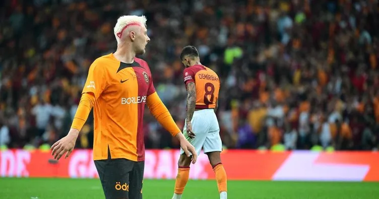 Galatasaray’da ayrılık rüzgarı: İki futbolcu yol ayrımında!