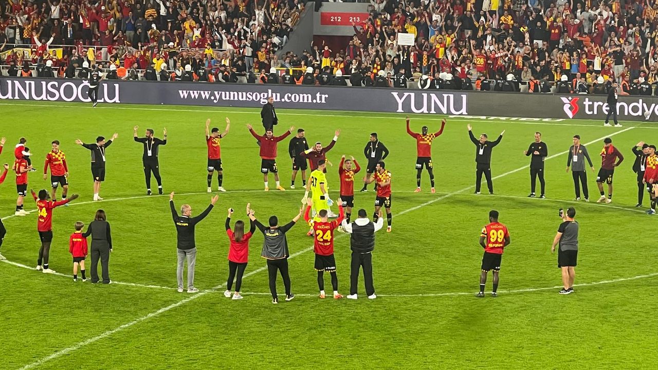 Göztepe 10 kişiyle Trabzonspor’u kendi evinde devirdi