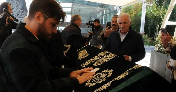 Oyuncu Vural Çelik son yolculuğuna uğurlandı