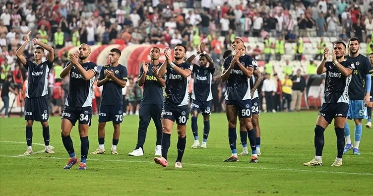 FENERBAHÇE – MANCHESTER UNITED CANLI | Kritik maçta ilk düdük çaldı