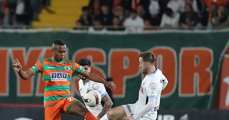 ALANYASPOR TRABZONSPOR CANLI | Fırtına, Akdeniz’de 3 puan için sahada! İkinci yarı golle başladı…