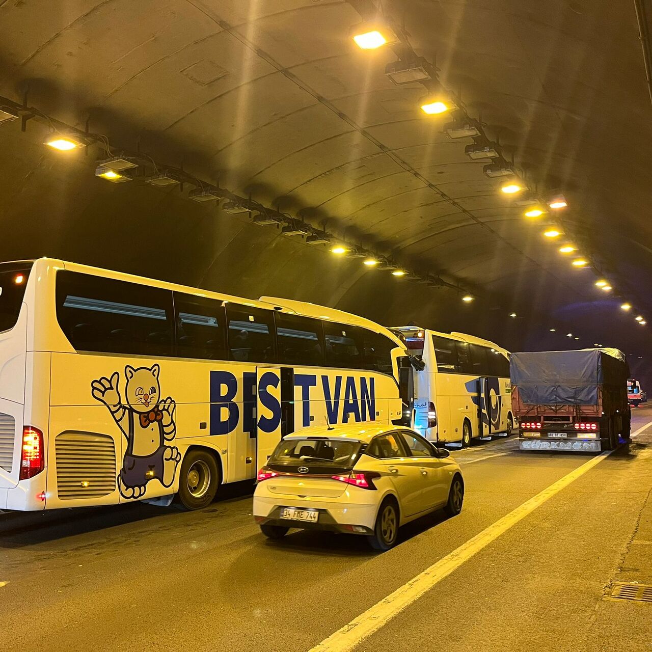 Anadolu Otoyolu’nda zincirleme kaza: 14 yaralı