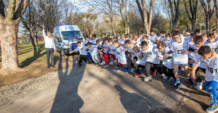 Başöğretmen Atatürk Kros Yarışması’nda kıyasıya mücadele
