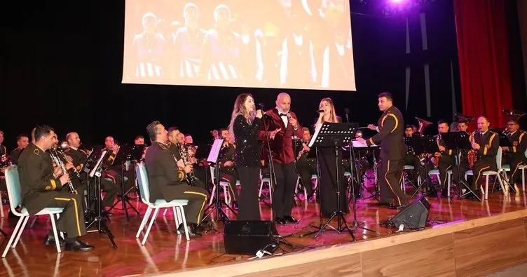Erzincan’da TSK Armoni Mızıkası Konseri coşkusu