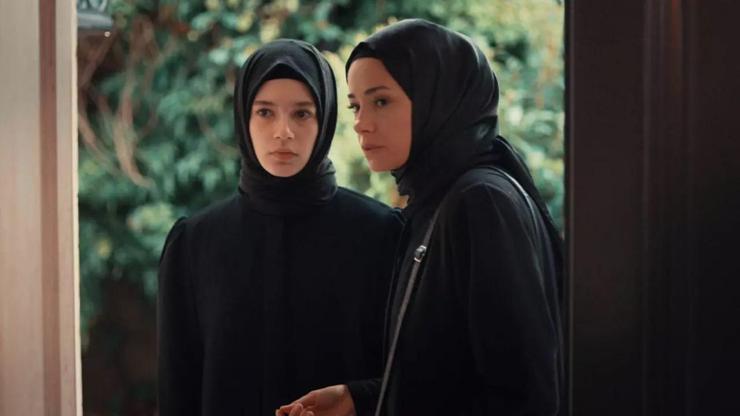 Kızıl Goncalar oyuncularının isimleri (Resimli) Kızıl Goncalar dizisi oyuncuları ve karakterleri açıklandı! Kızıl Goncalar oyuncu kadrosu