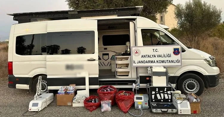 Mobil Vip araçlı sahte güzellik uzmanı gözaltına alındı