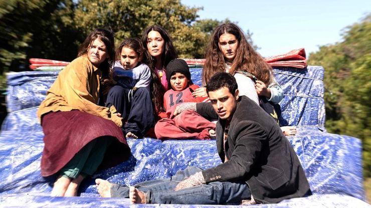 Sahipsizler oyuncuları: Hazal Subaşı, Kaan Miraç Sezen, Zeynep Köse Enes Koçak… Sahipsizler oyuncuları kimler? Sahipsizler karakterleri ve oyuncu kadrosu açıklandı!