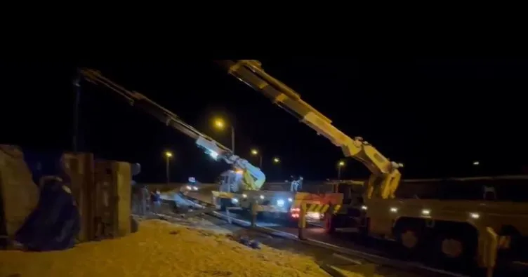 Şanlıurfa’da TIR devrildi: 1 kişi hayatını kaybetti