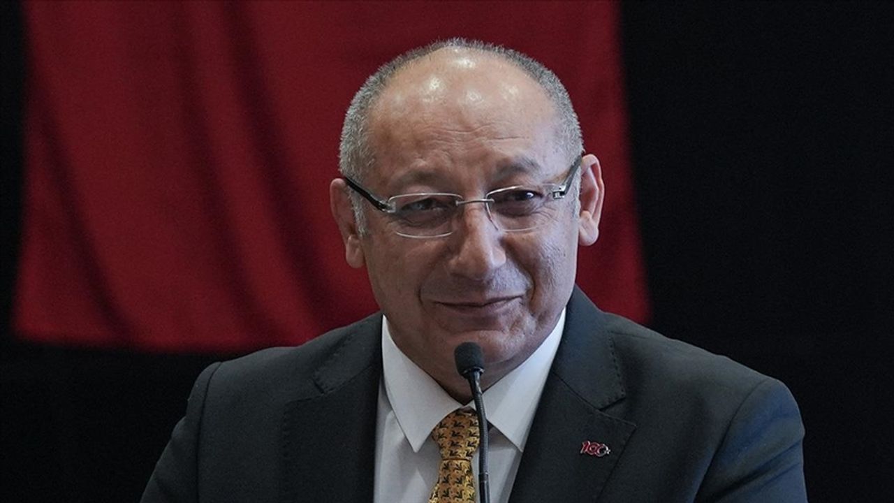 Türkiye Halter Federasyonu ‘yeniden’ Talat Ünlü dedi