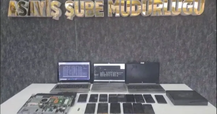 Urfa polisinden telefon dolandırıcılarına kaynağında operasyon: Telefon ellerinde vatandaşla konuşurken yakalandılar