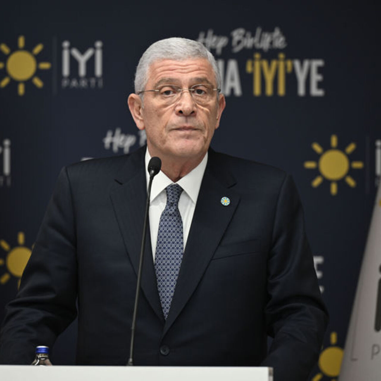 "Cumhurbaşkanı adayı çıkarabiliriz"