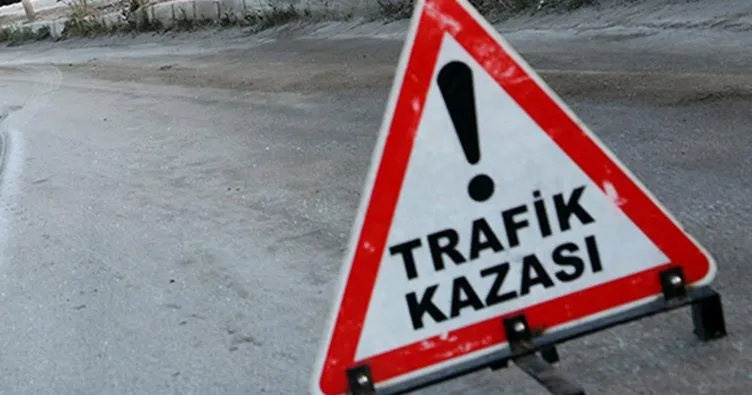 Alanya’da otomobil ile çarpışan motosiklet sürücüsü ölümle pençeleşiyor