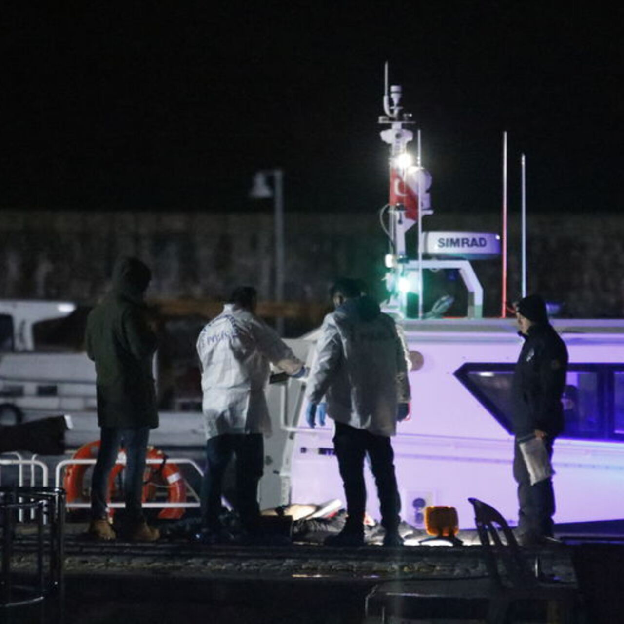 Antalya’da denizde erkek cesedi bulundu