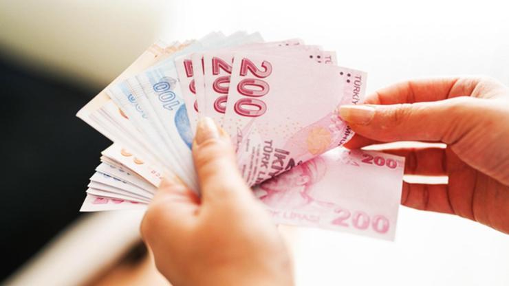 BEKLENTİ NE? Uzman isim anlattı: Emekli maaşları için geri sayım!