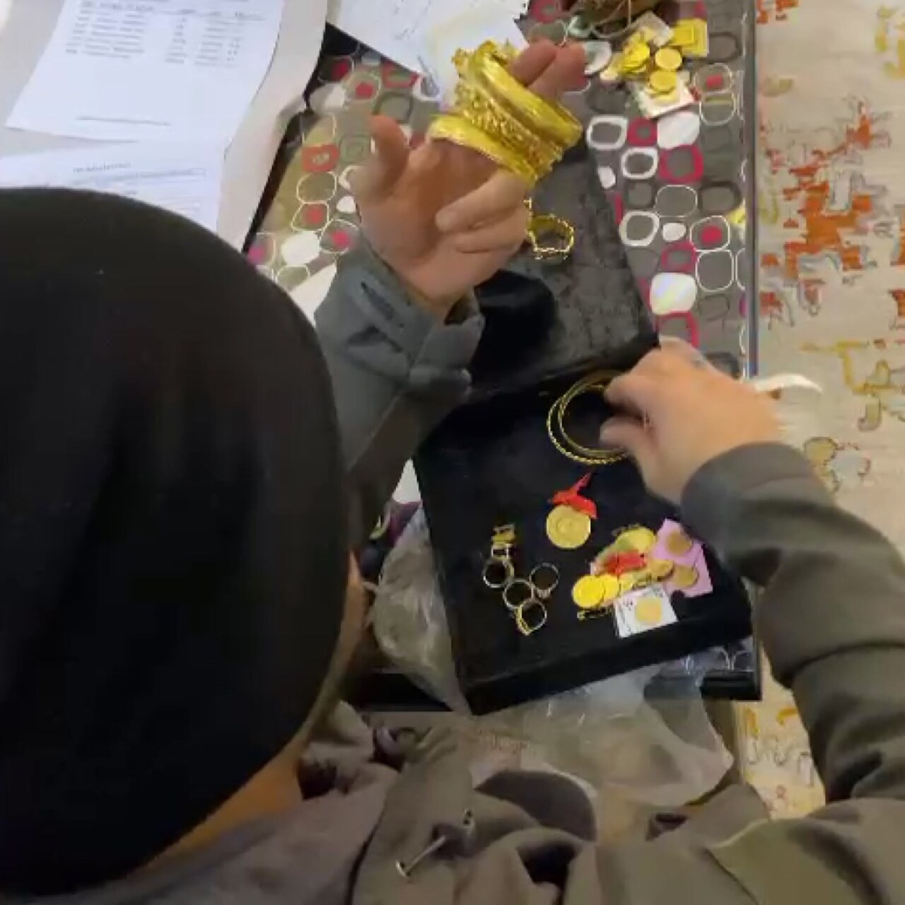 Mersin’de gümrükteki operasyonda rüşvet tarifesi ortaya çıktı!