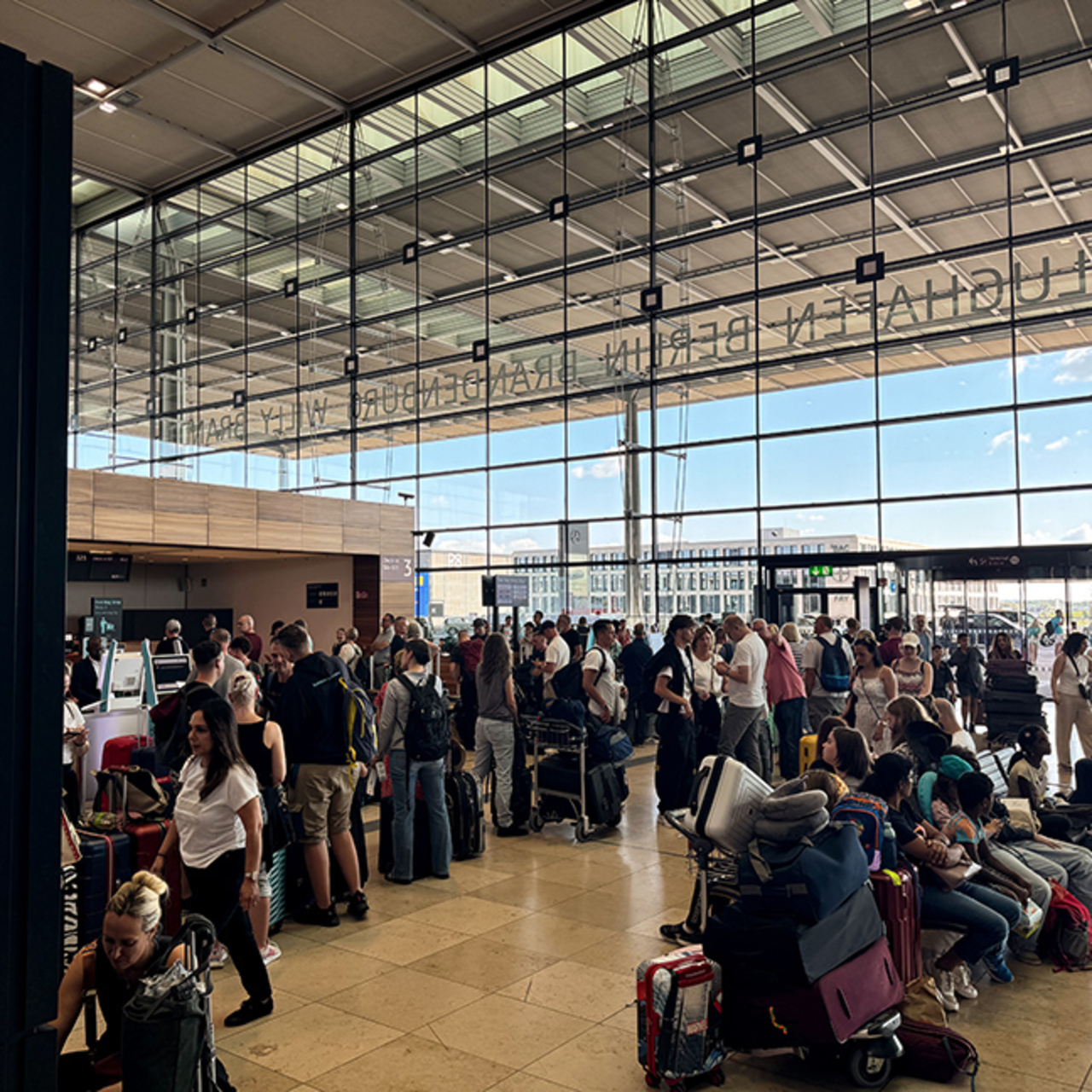 Rötar yapan havayolu şirketleri yolcuya tazminat ödeyecek