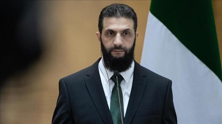 Suriye’de SON DAKİKA peş peşe yeni gelişmeler! Noel resmi tatil ilan edildi… Rejimi deviren silahlı gruplar feshediliyor: Savunma Bakanlığı çatısı altında birleşme kararı alındı….