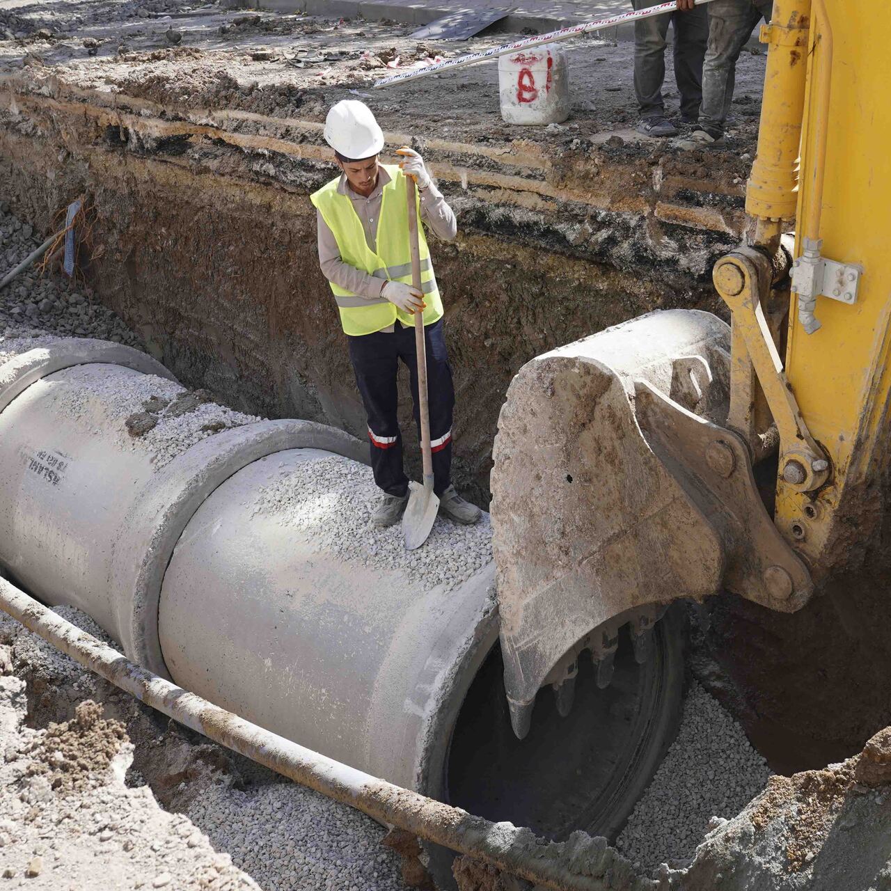 ASKİ’den Yenikent’e yağmur suyu hattı