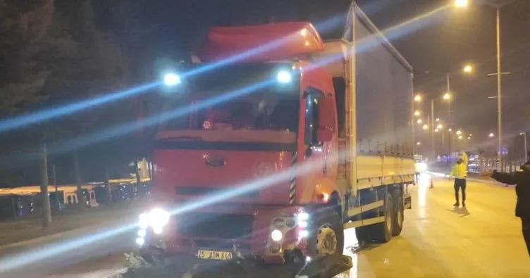 Amasya’da kontrolden çıkan kamyon ağaca çarparak durabildi: 1 ölü