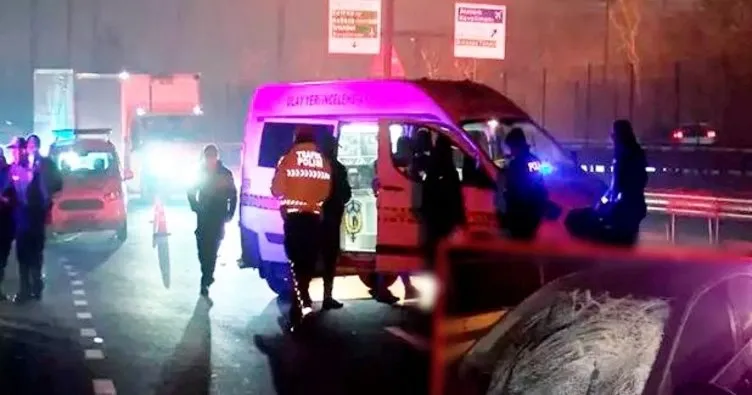 Yan yolda yürüyen kadın otomobilin çarpması sonucu öldü