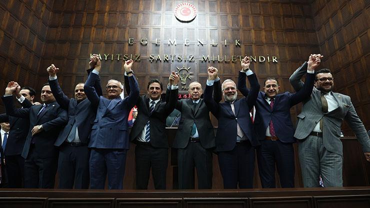 10 belediye başkanı AK Parti’ye katıldı!