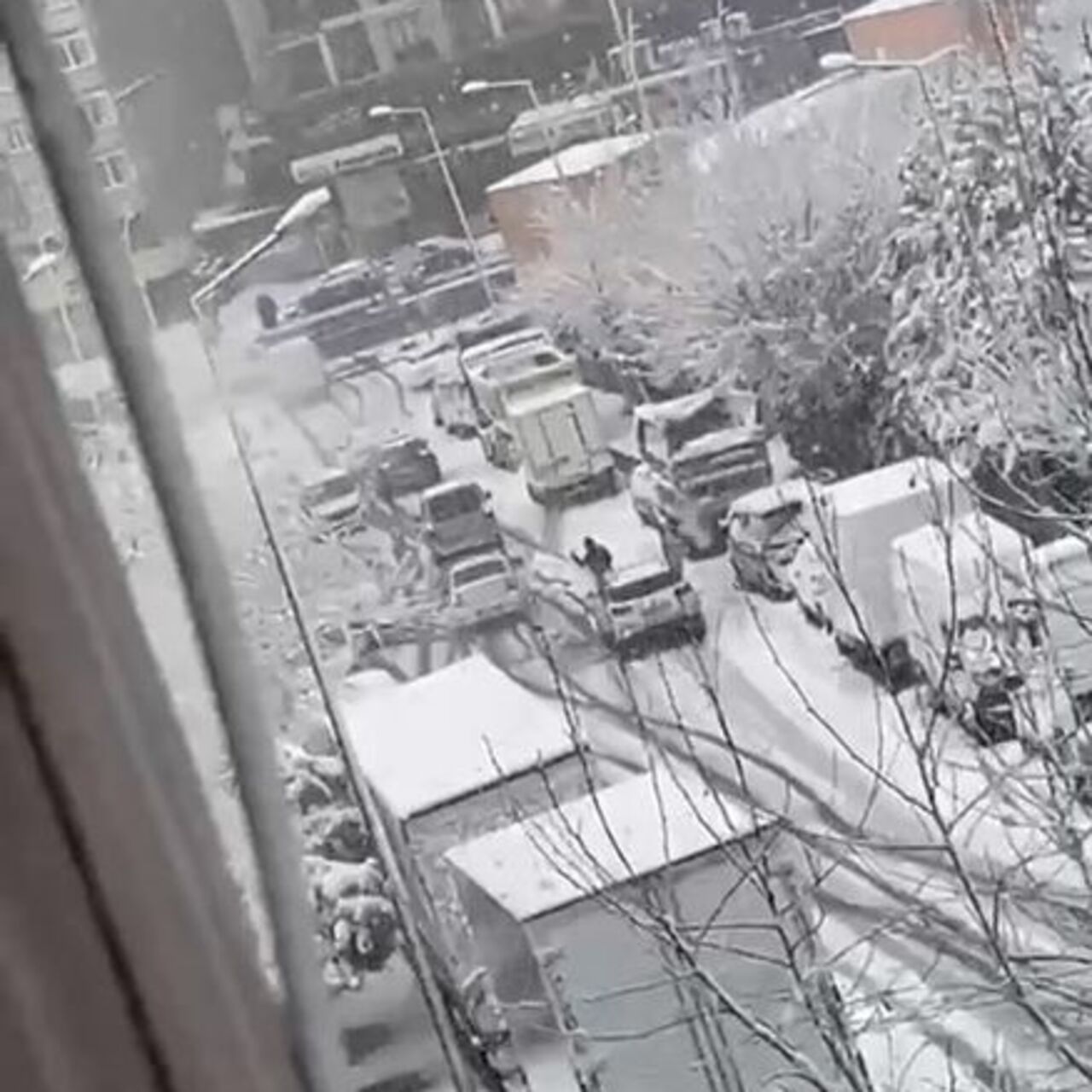 Aynı sokakta 2 günde 6 kaza kameralarda