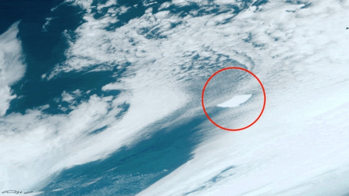 Dünyanın en büyük buz dağı parçalanmaya başladı