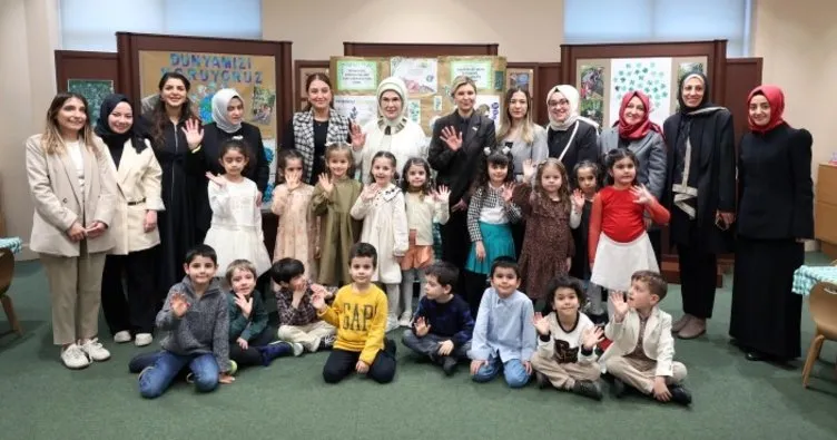 Emine Erdoğan’dan Türkiye-Ukrayna ilişkileri açıklaması: Gelecek nesillere ilham olmasını diliyorum