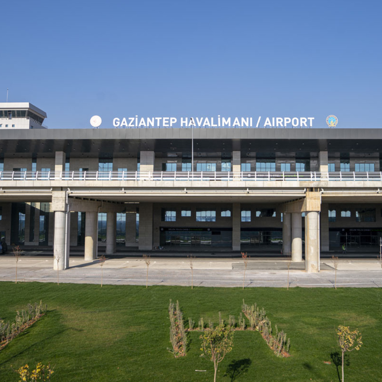 Tanımlanamayan cisim nedeniyle uçuşlar durduruldu