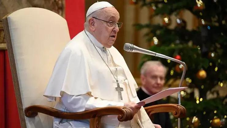Vatikan: Papa Franciscus’un durumu kritik