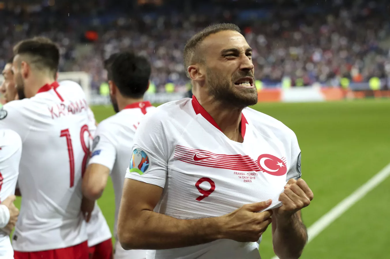 Fenerbahçe’nin yıldız ismi Cenk Tosun Japonya yolcusu