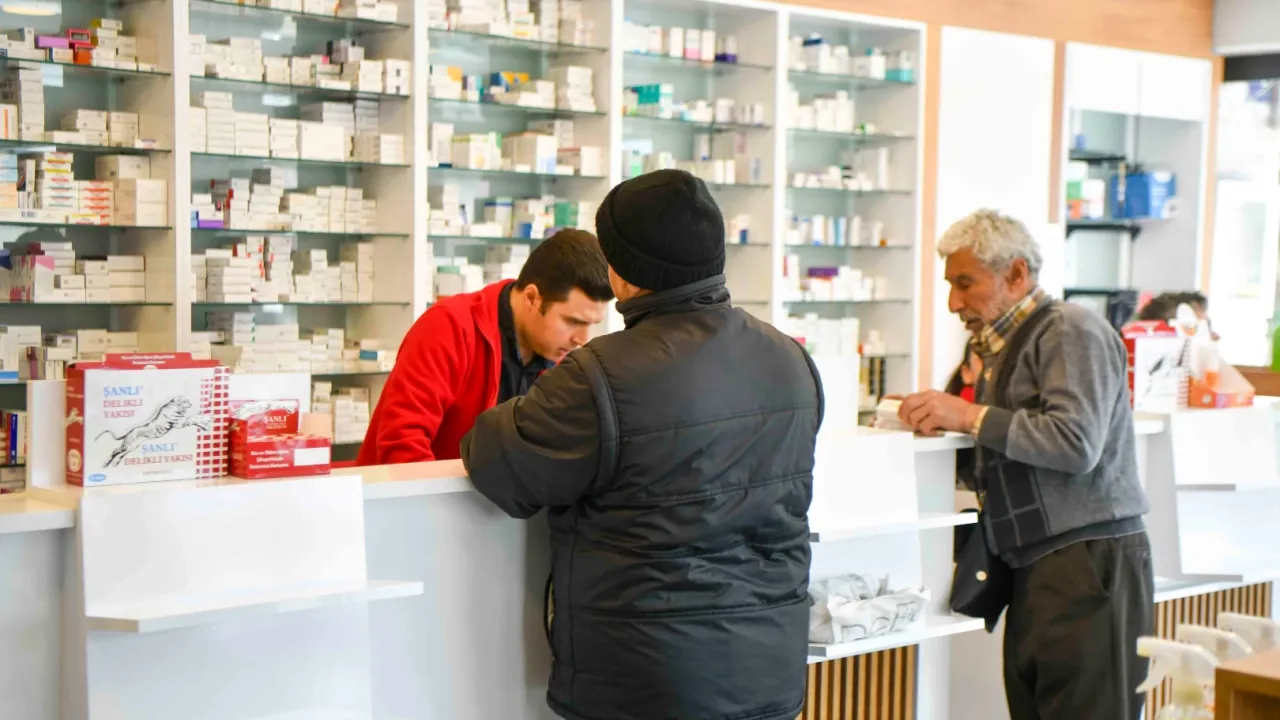 İlaç fiyatlarına yeni düzenleme: Eczacıların geliri korunacak
