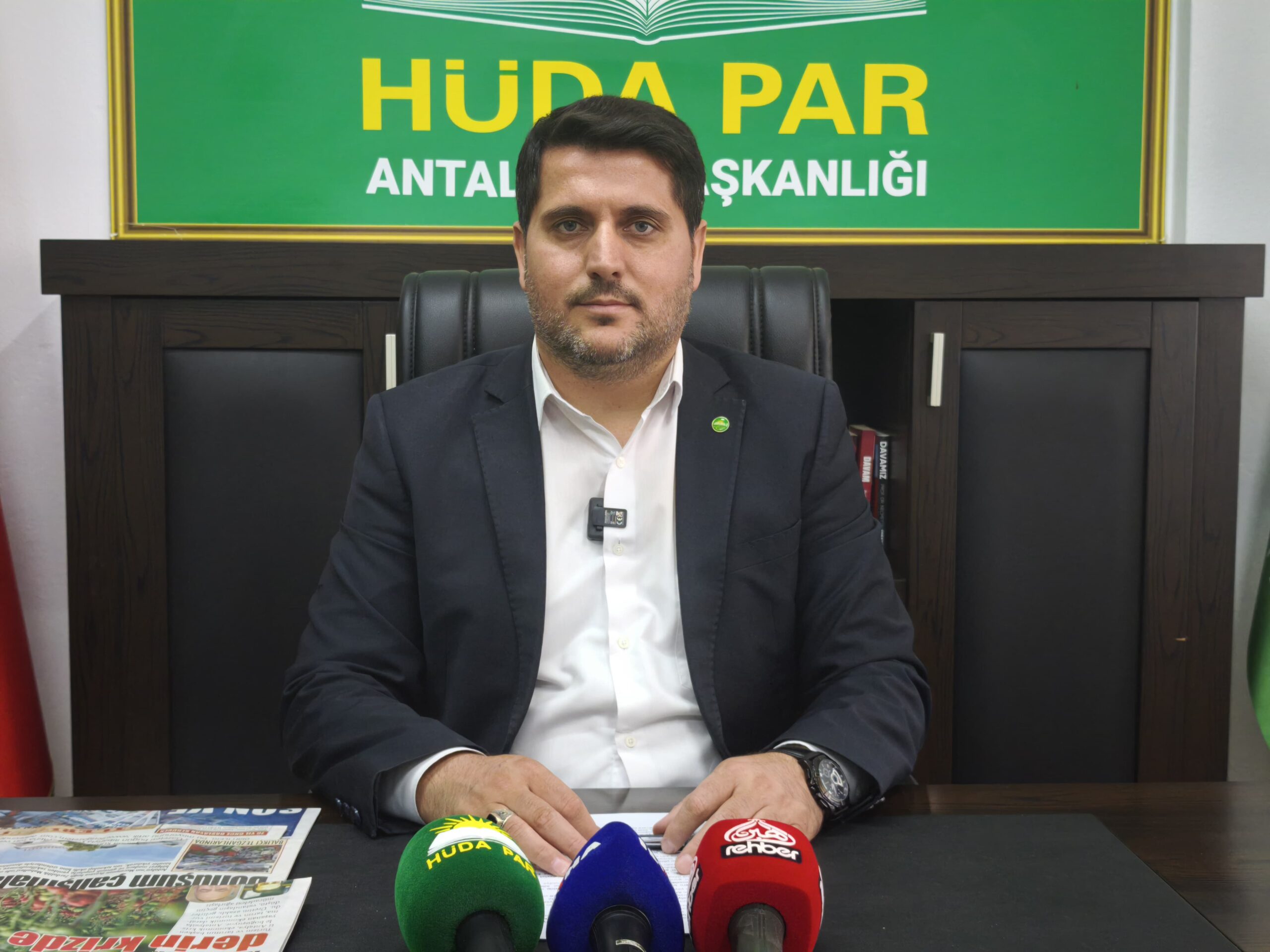 HÜDA PAR İl Başkanı Durmaz: Başka gazeteler kapanmadan yerel basın desteklenmeli