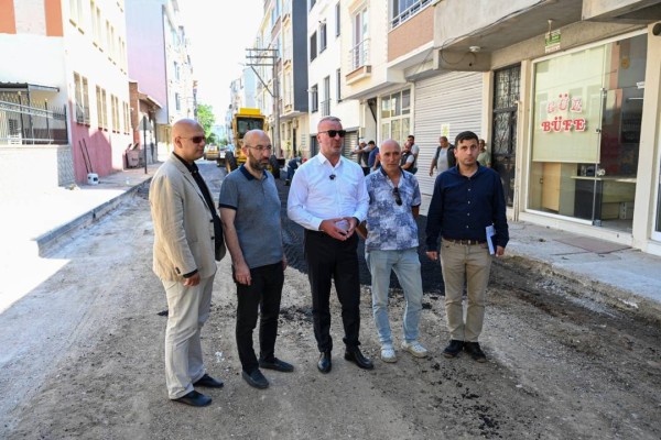 Karacabey’de asfalt seferberliği Selimiye Mahallesi’nden başladı