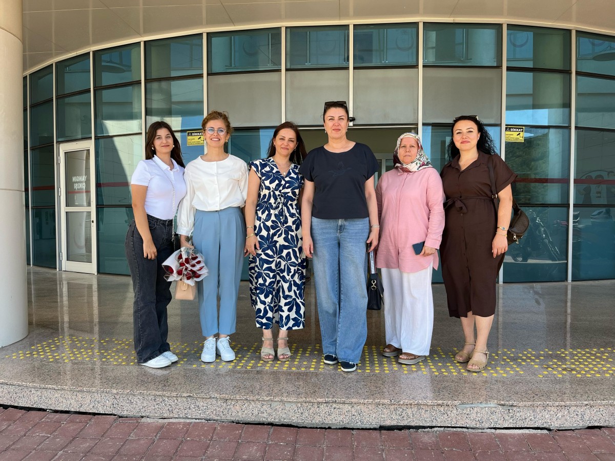 Orhangazi Belediyesi’nden Sıcak Ziyaret: Hastalara Moral, Çocuklara Neşe