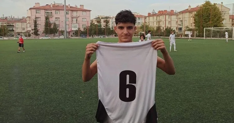 14 yaşındaki futbolcu sokakta fenalaşıp hayatını kaybetti