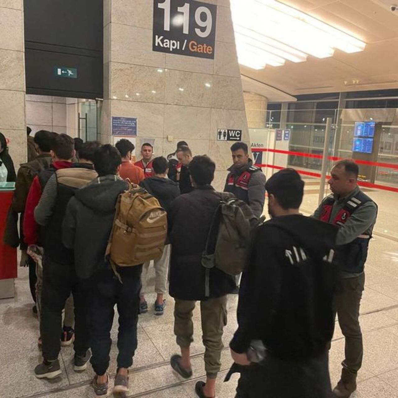 411 bin 649 Suriyeli döndü