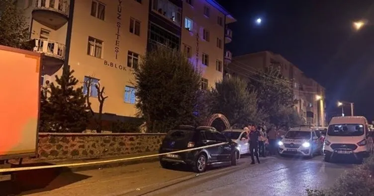 Bıçaklı kavgada 1 genç öldü, 2 kişi yaralandı