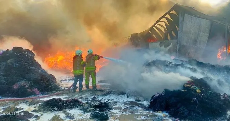 Tokat’ta geri dönüşüm deposundaki yangın kontrol altında