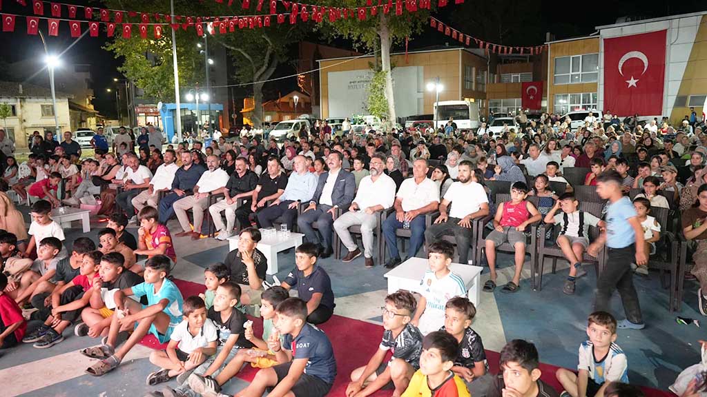 YENİŞEHİR’DE AÇIK HAVA SİNEMASIYLA NOSTALJİK HAFTA SONU