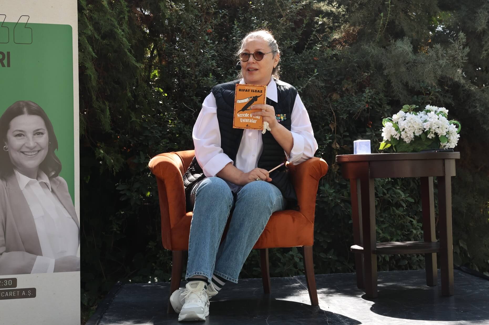 Usta oyuncu Vahide Perçin, Minteks çalışanlarıyla Rıfat Ilgaz’ı konuştu