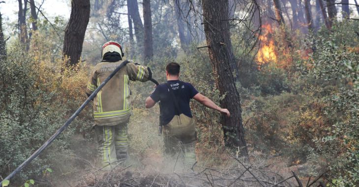 Büyükşehir’den Gündoğdu yangını seferberliği