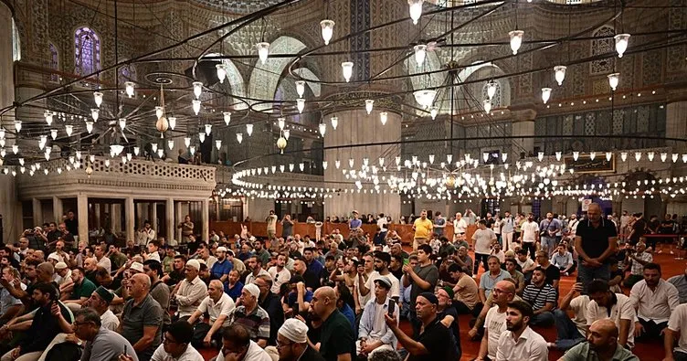 81 ilde eller semaya kalktı! Mevlit Kandili dualarla idrak edildi